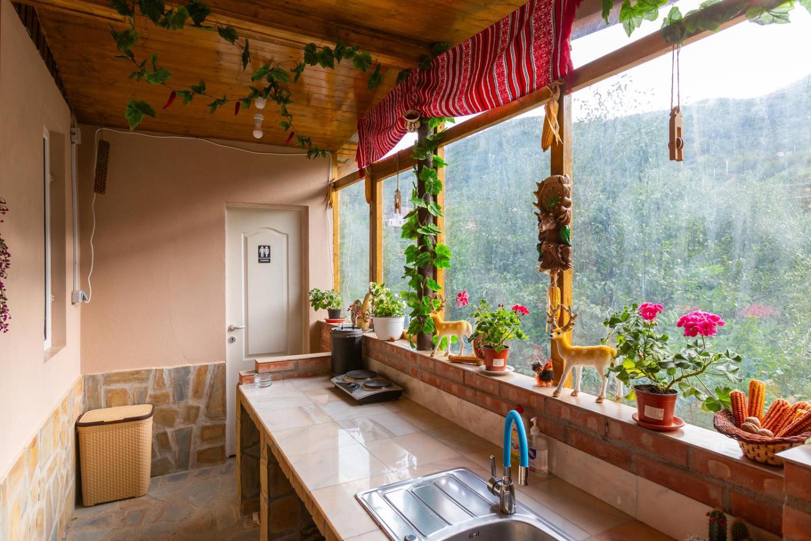Casa Vio Guest House Nehoiu Exterior photo